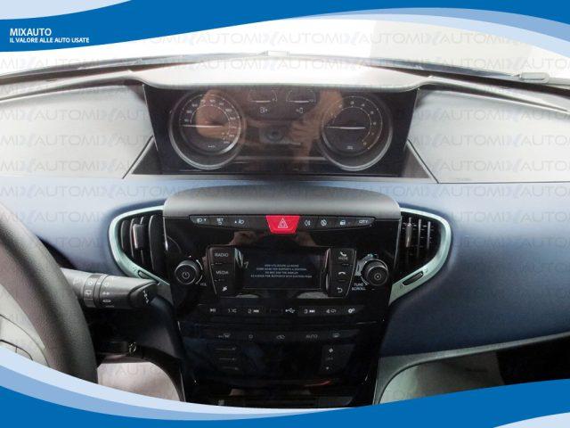 LANCIA Ypsilon Hybrid 1.0 FireFly 70cv 5 Porte Gold EU6 KM Ø