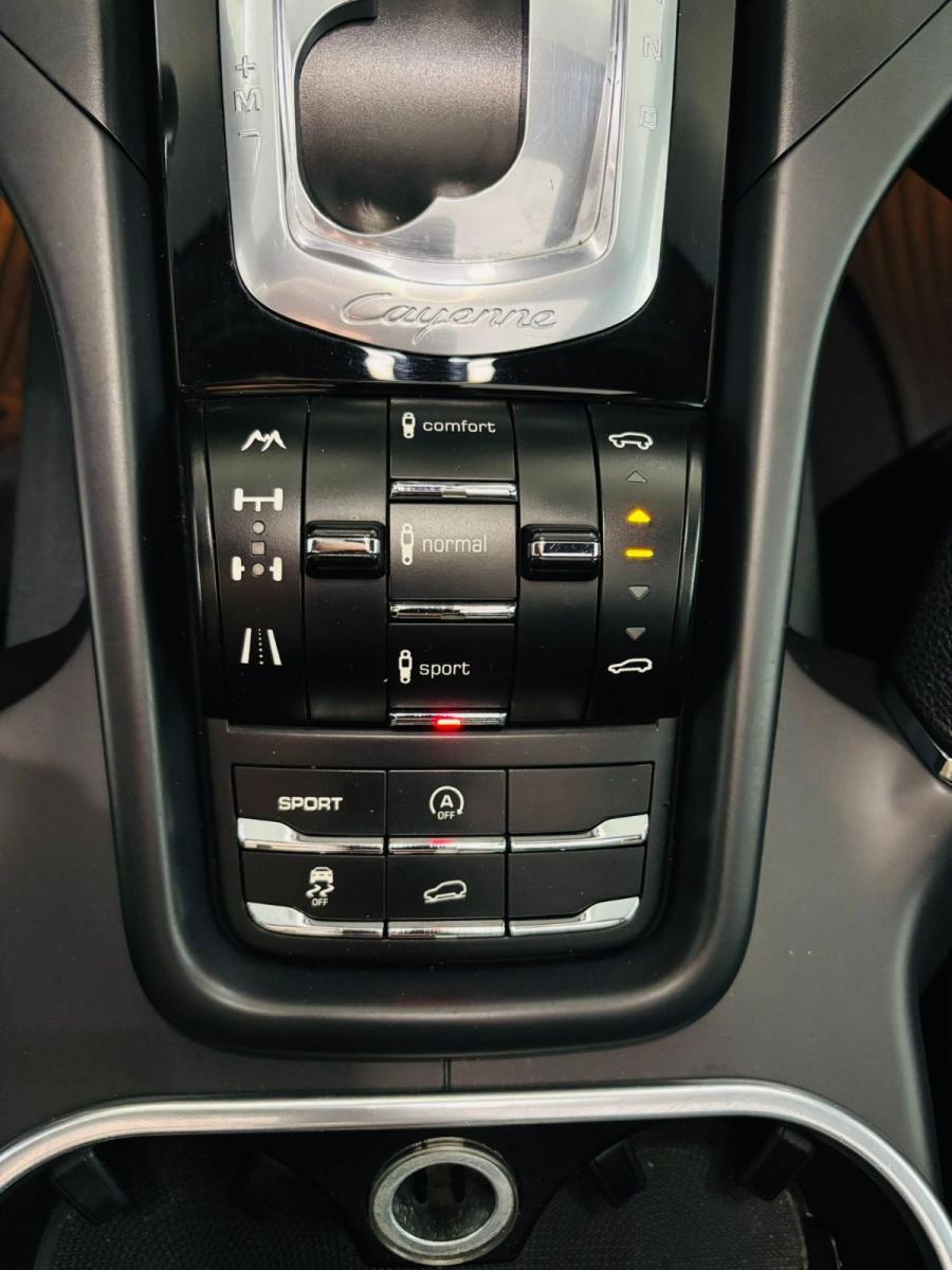 Porsche Cayenne 3.0 Diesel 245hp Extra Full