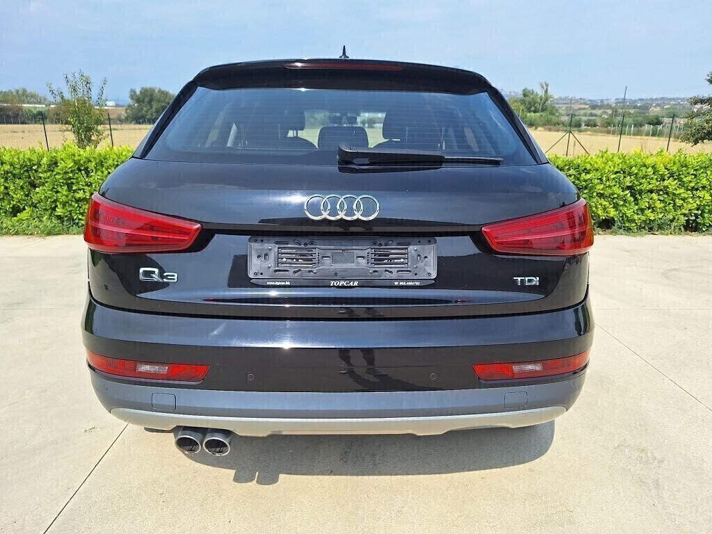 Audi Q3 2.0 TDI 120 CV Sport Navigatore Fari Led.