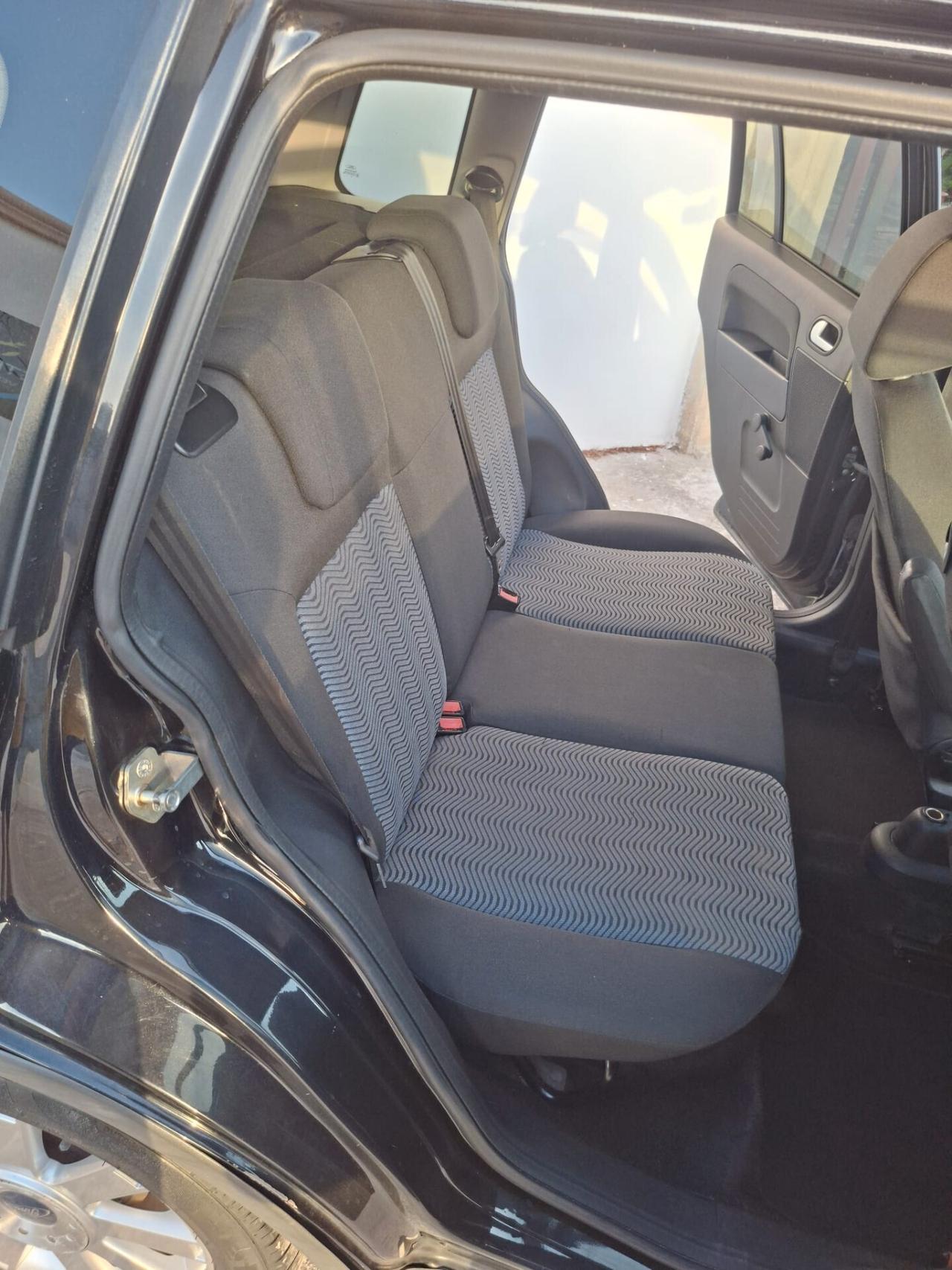 Ford Fusion TITANIUM 1.4 TDCi 5p.