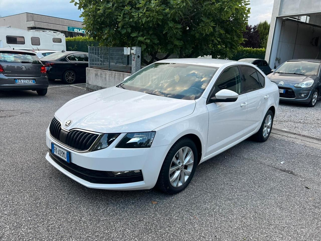 Skoda Octavia 1.6 TDI CR 115 CV DSG Executive