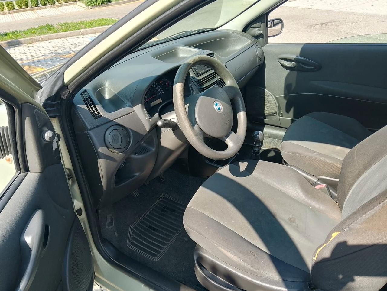 Fiat Punto 1.2 5 porte Active Natural Power