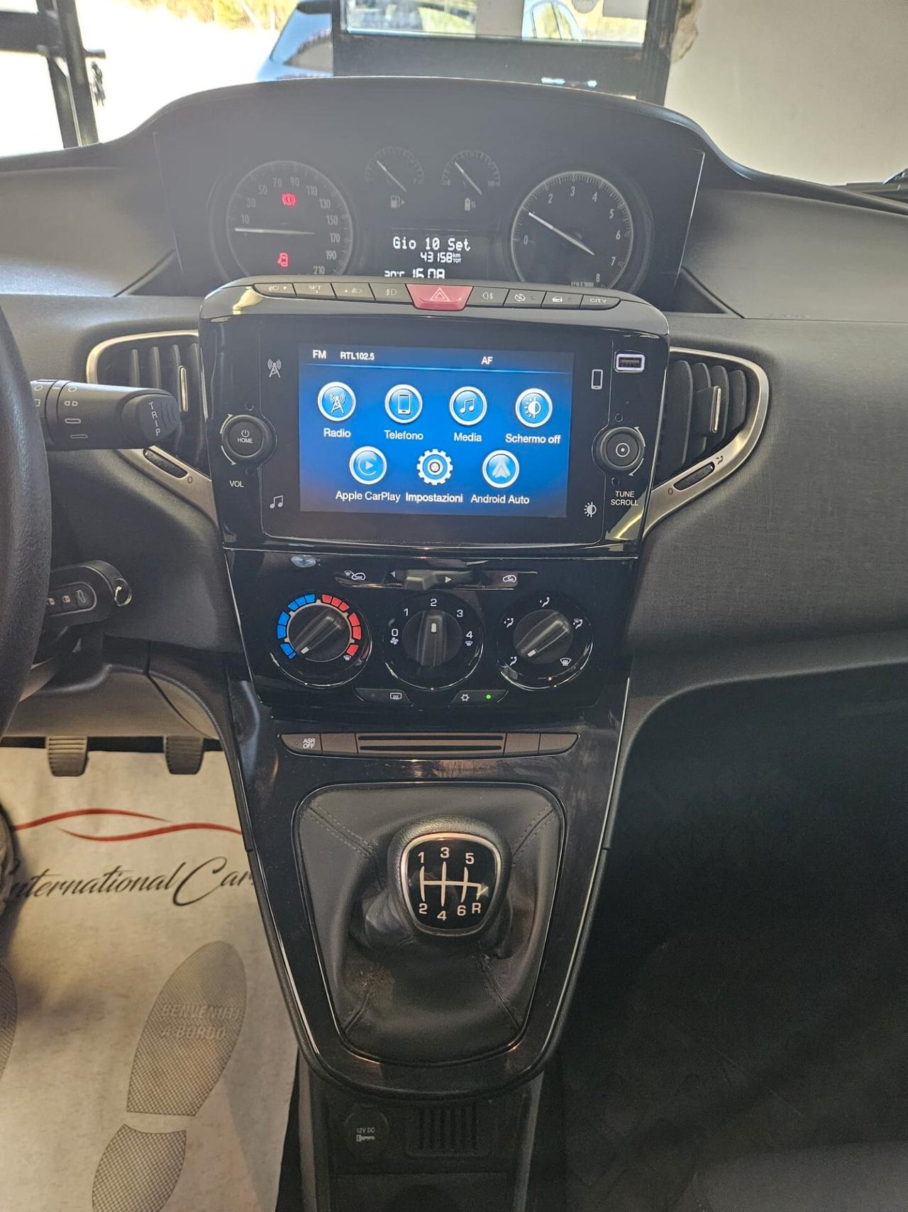 Lancia Ypsilon 1.0 Firefly GOLD Benzina/Hybrid S&S 70CV