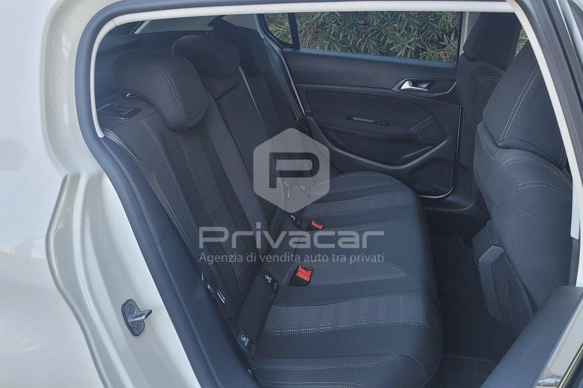 PEUGEOT 308 BlueHDi 120 S&S Business