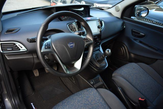 LANCIA Ypsilon 1.0 FireFly 5 p. S&S Hybrid GOLD *RETROCAMERA*