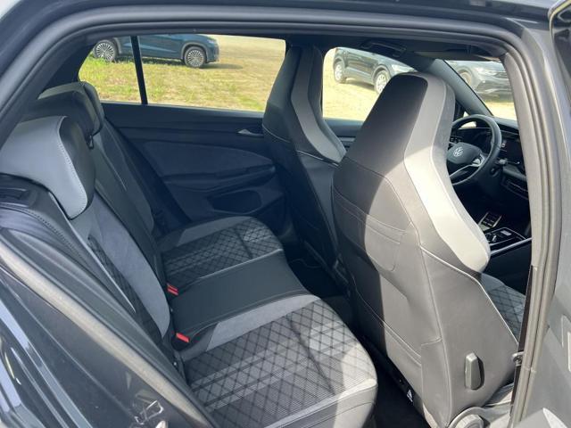 VOLKSWAGEN Golf 1.5 eTSI 150 CV DSG R-Line