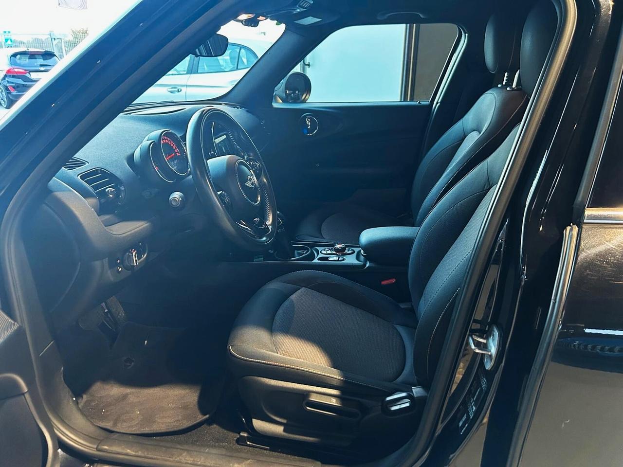 Mini Cooper Clubman 1.5 Business Automatica