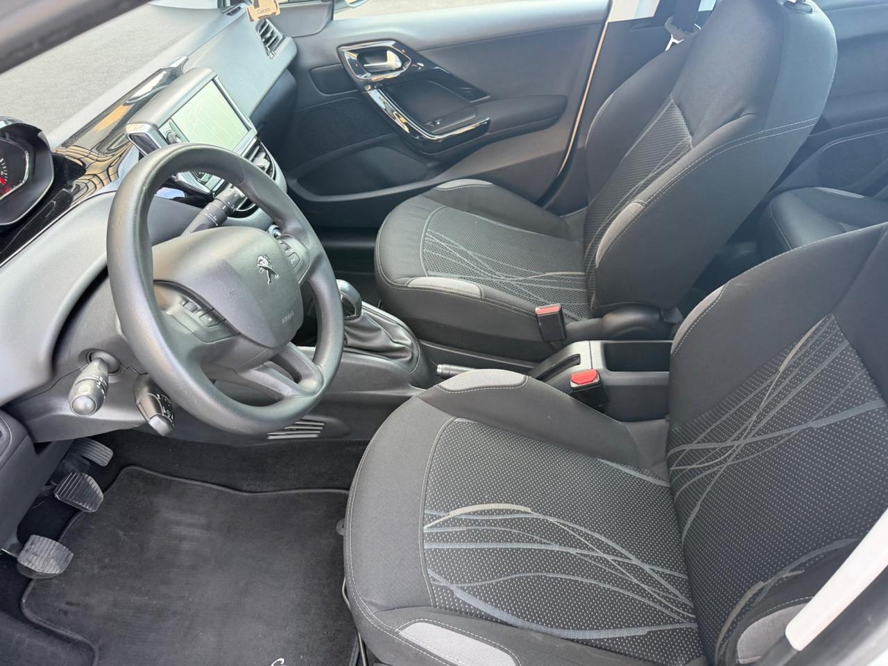 Peugeot 208 1.4 HDi 68 CV 5 porte Active