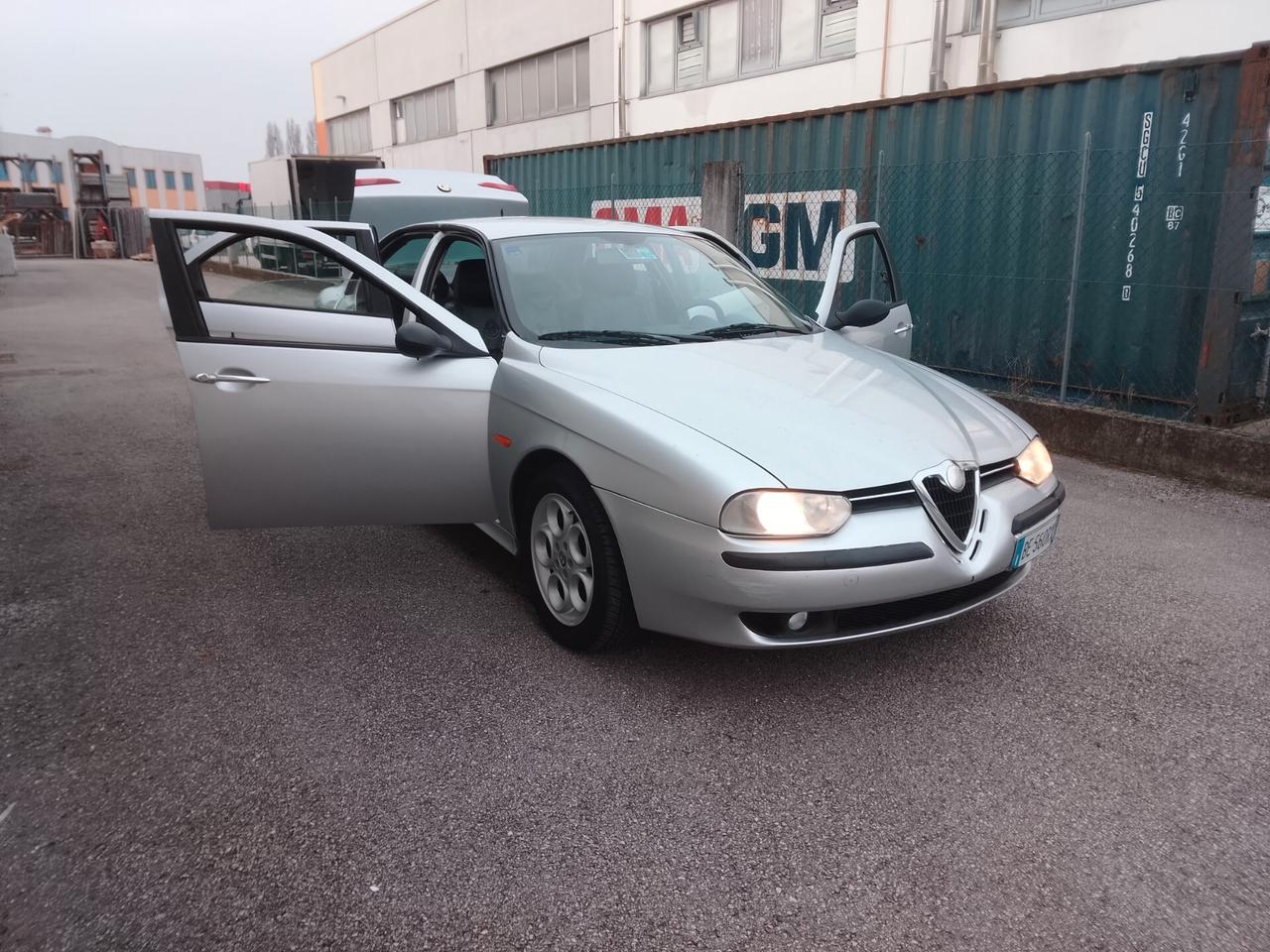 Alfa Romeo 156 1.8i 16V Twin Spark 4 porte