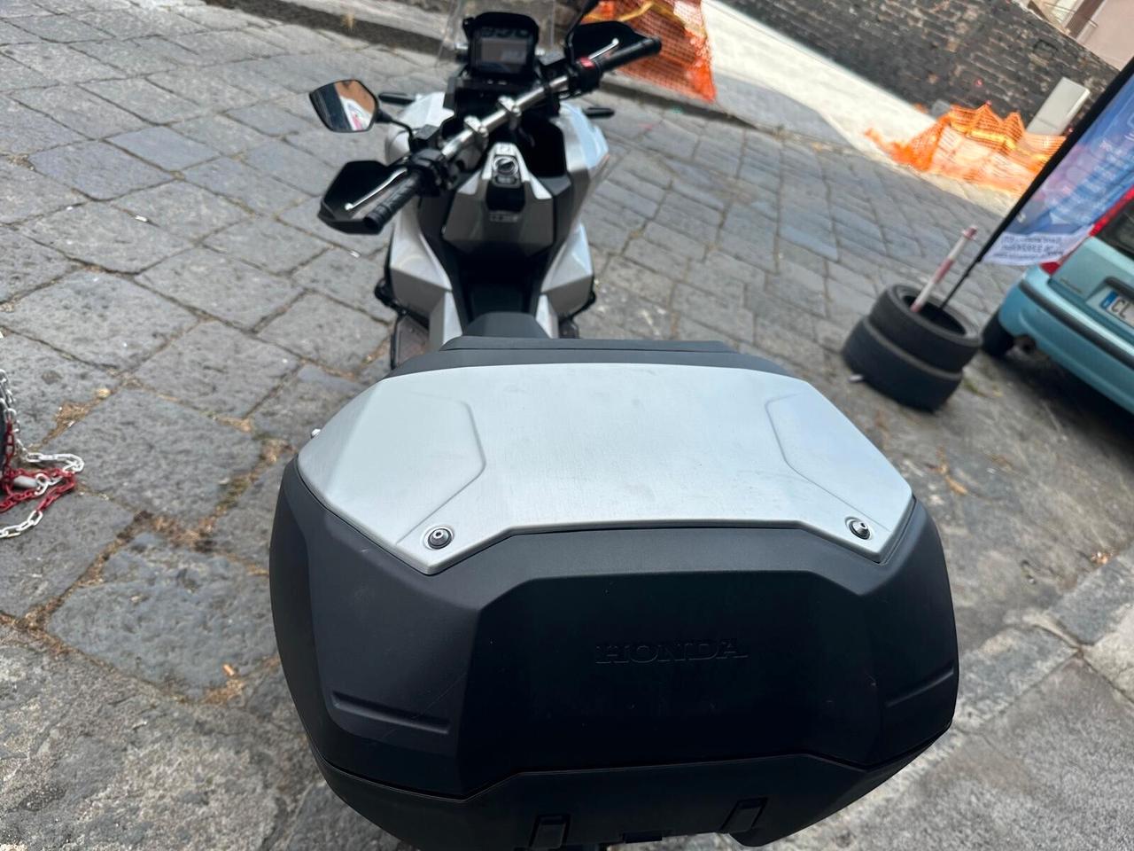 Honda ADV 350