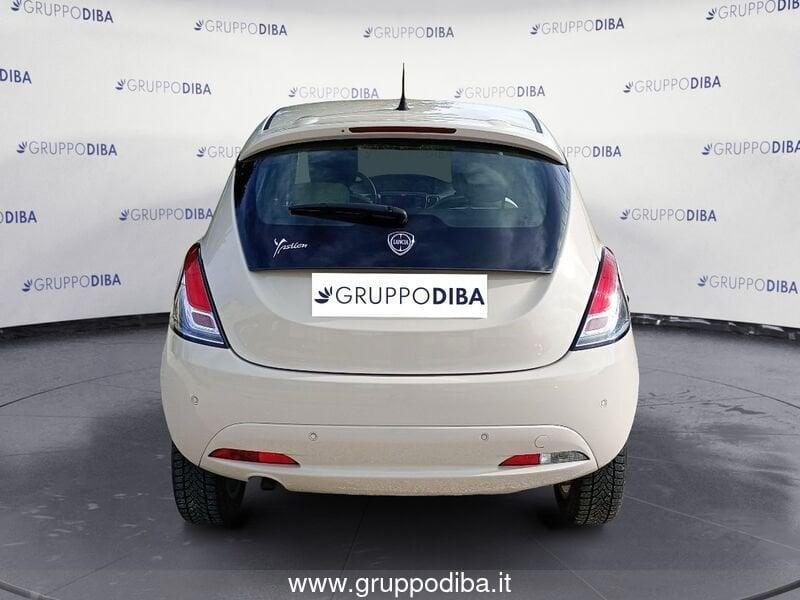 Lancia Ypsilon III 2011 Benzina 0.9 t.air Gold ecochic metano 80cv E6