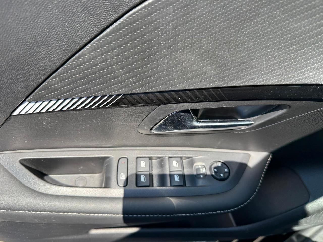 Peugeot 208 PureTech 100 Stop&Start 5 porte Allure