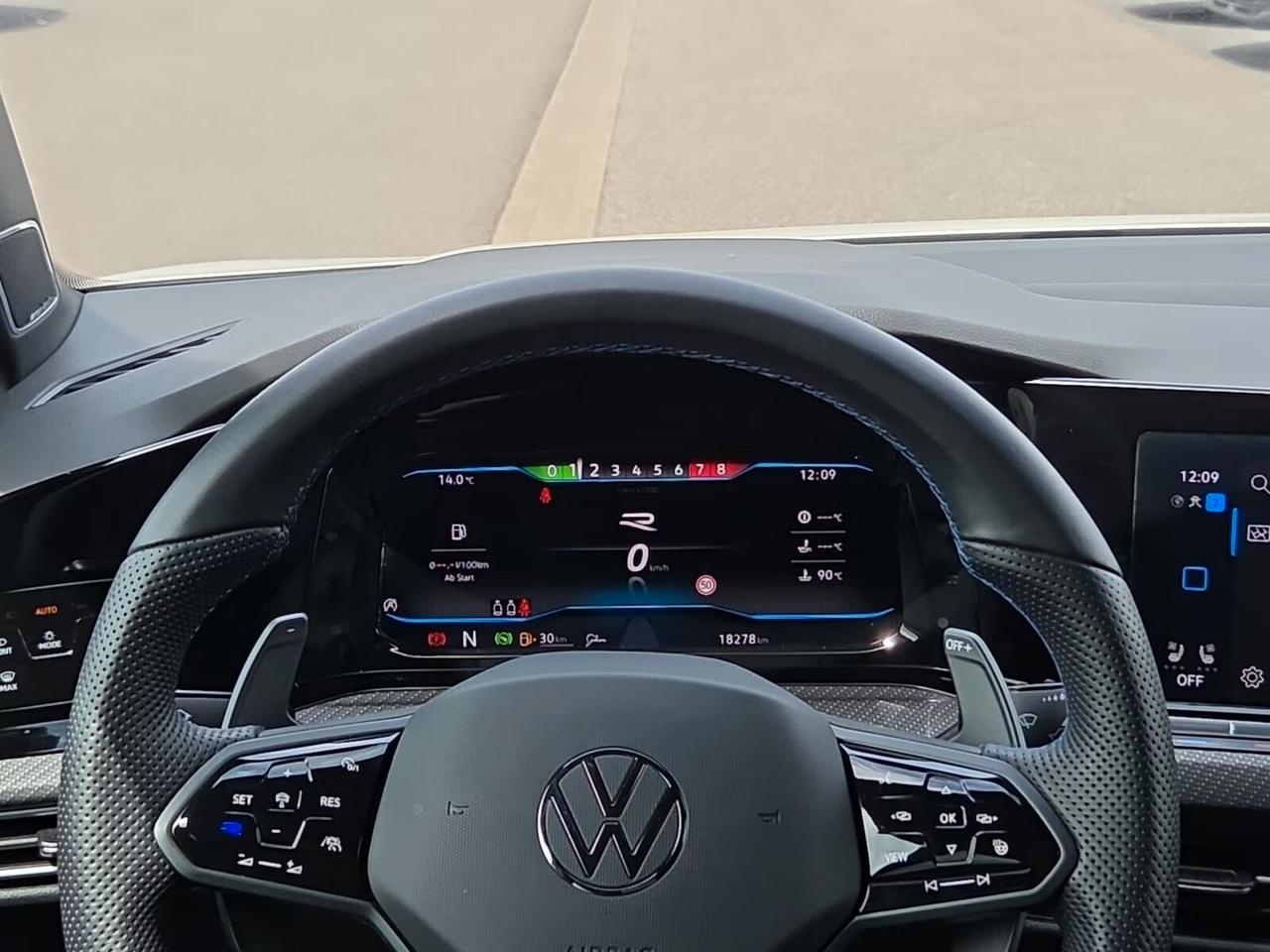 Volkswagen Golf GTI 2.0 TSI DSG 4Motion R