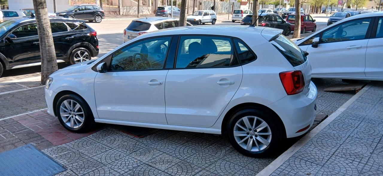 Volkswagen POLO 1.4 TDI 5p. HIGHLINE BlueMotion Technology