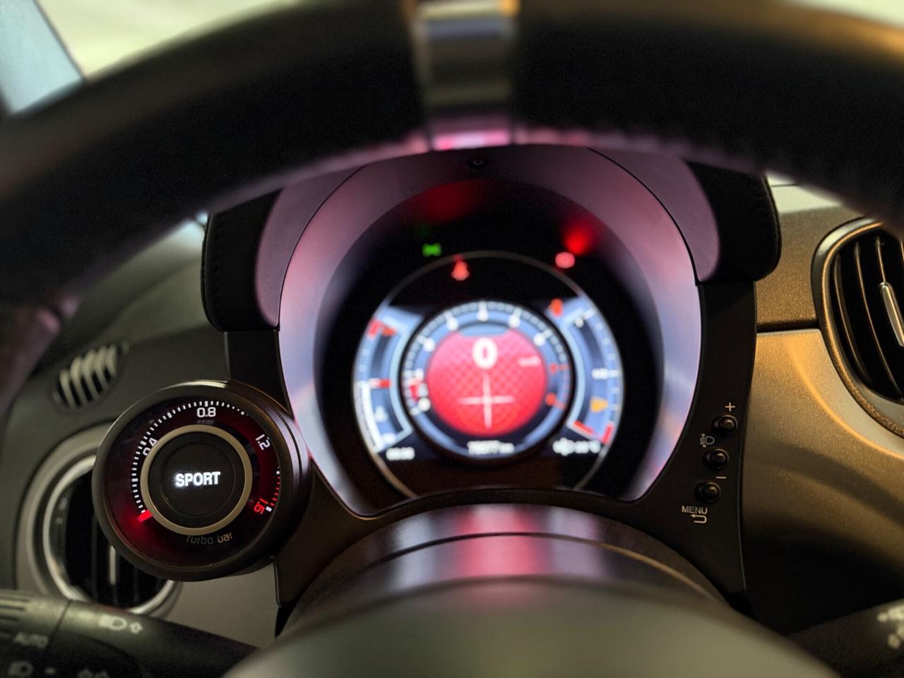 Abarth 595 1.4 Turbo T-Jet 165 CV Scorpioneoro
