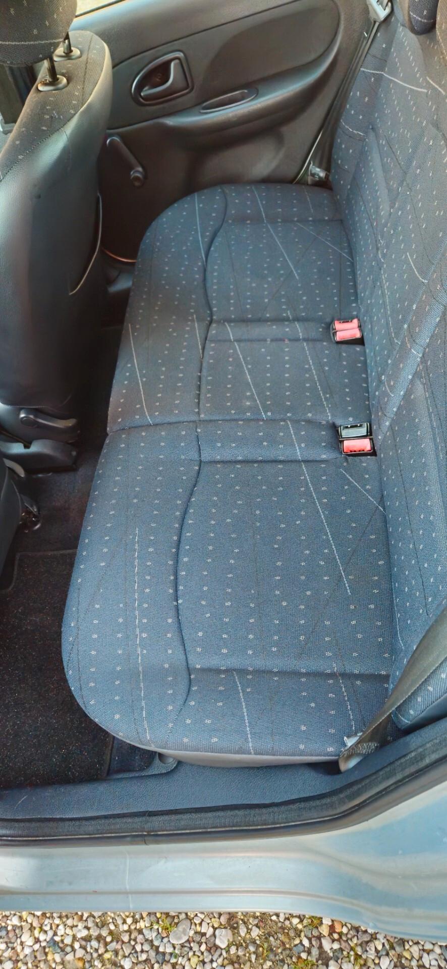 Renault Clio 1.2 Benzina 75cv