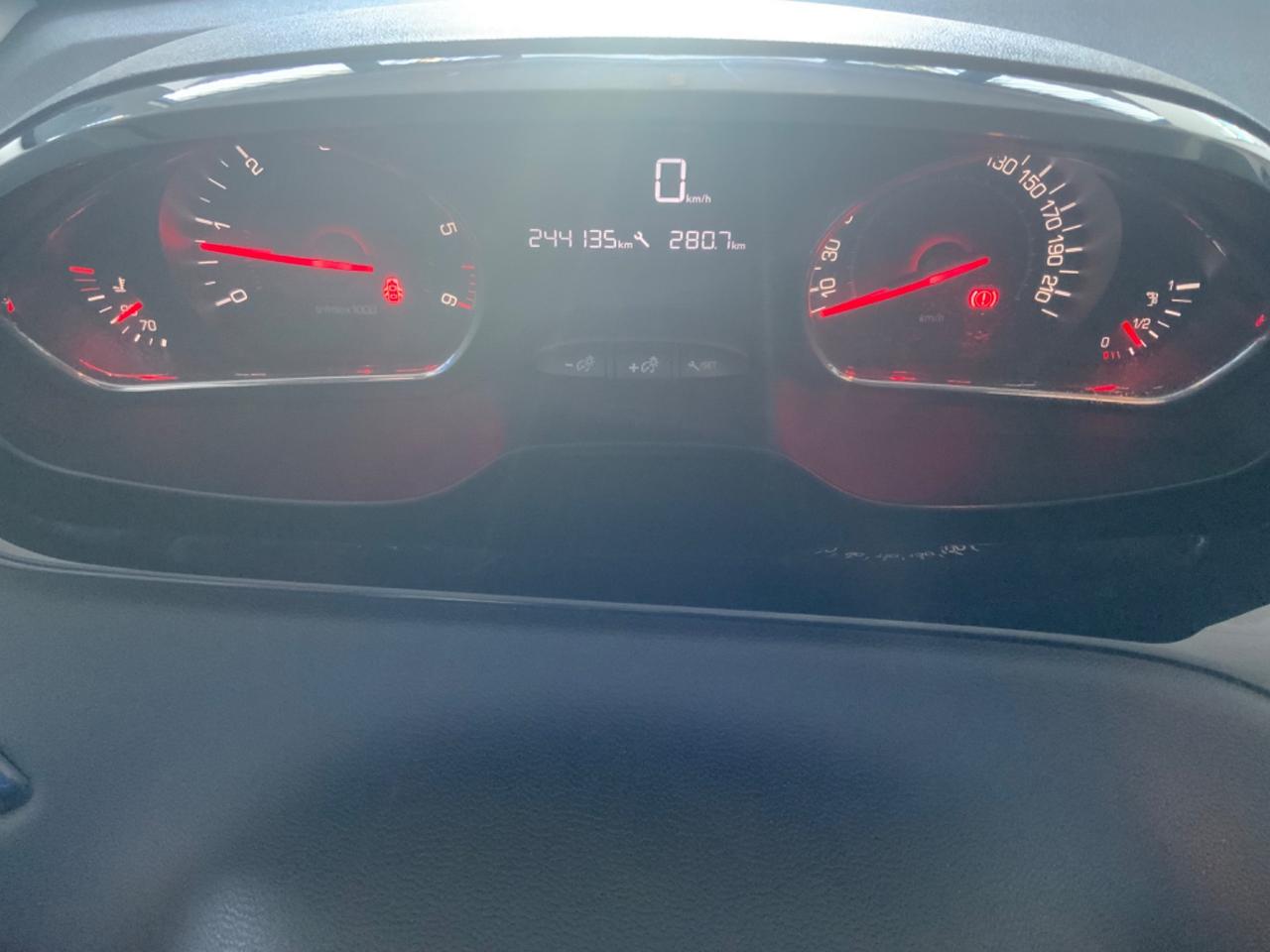 Peugeot 208 1.4 HDi 68 CV 5 porte Active