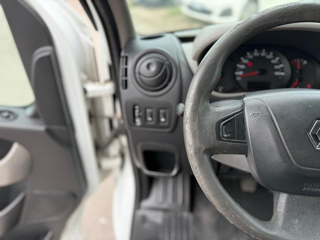 Renault Master 35 2.3 DCI L3H2 GANCIO TRAINO