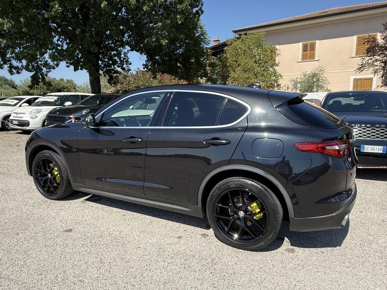 ALFA ROMEO STELVIO AT8 Q4 EXECUTIVE