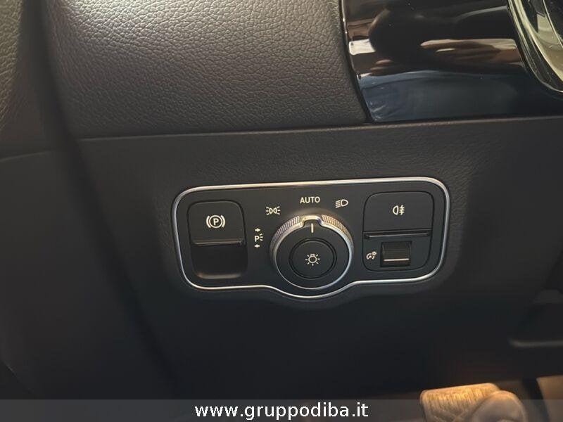 Mercedes-Benz GLA GLA-H247 2023 200 d Progressive Advanced Plus auto