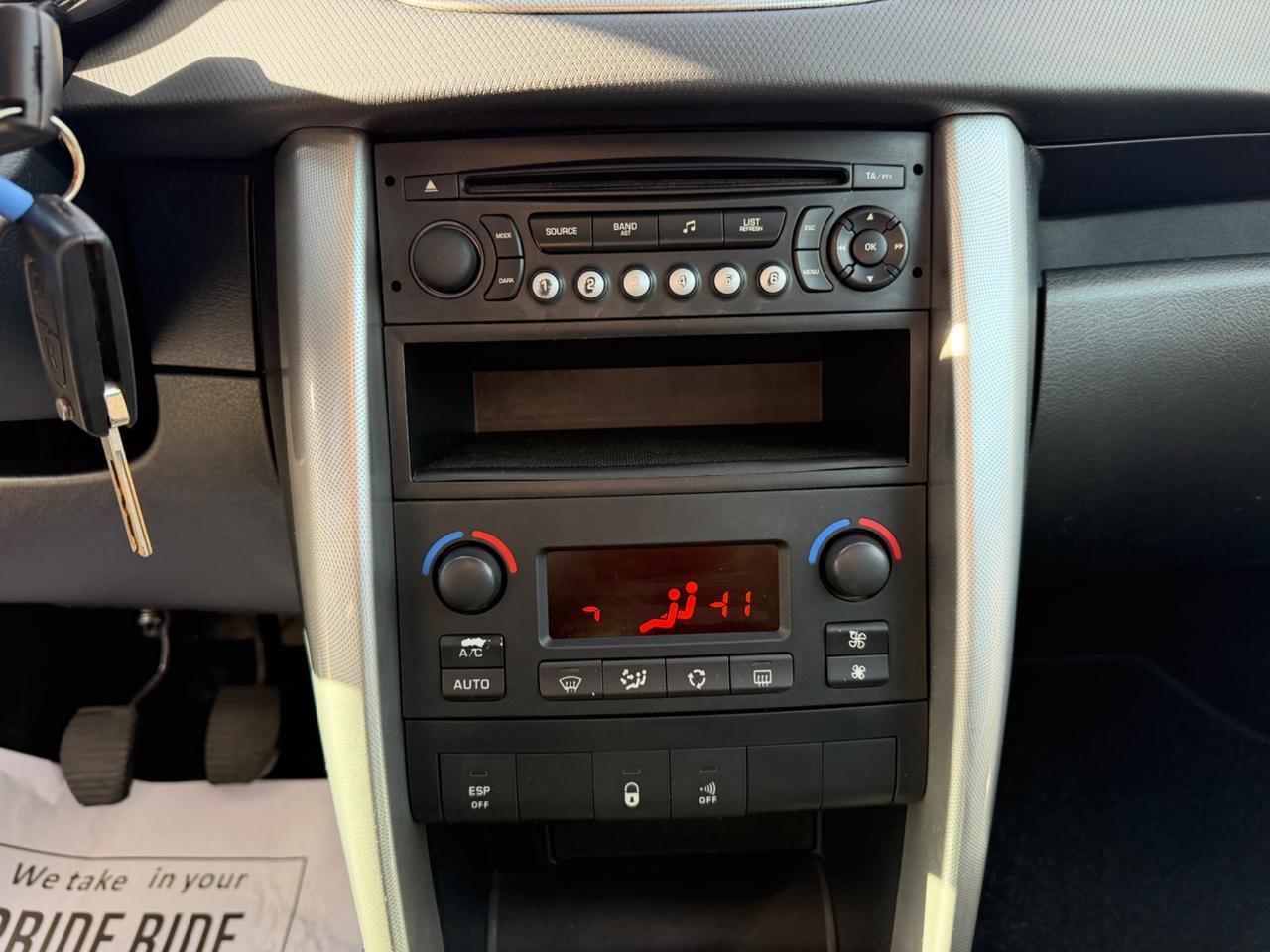 Peugeot 207 1.6 Benzina Neopatentati