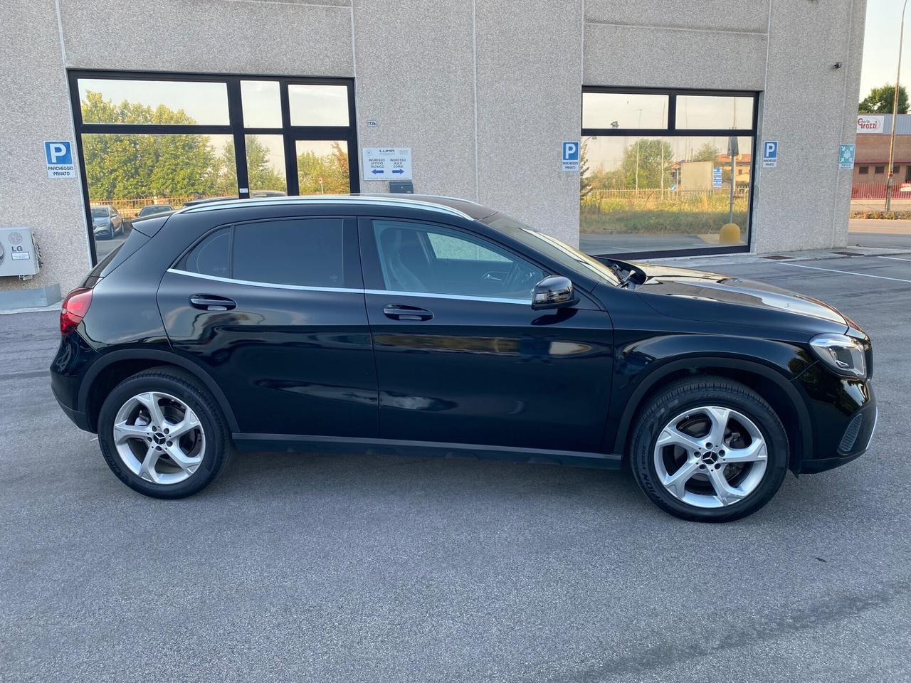 Mercedes GLA 200 d Automatic Sport Pelle Xenon