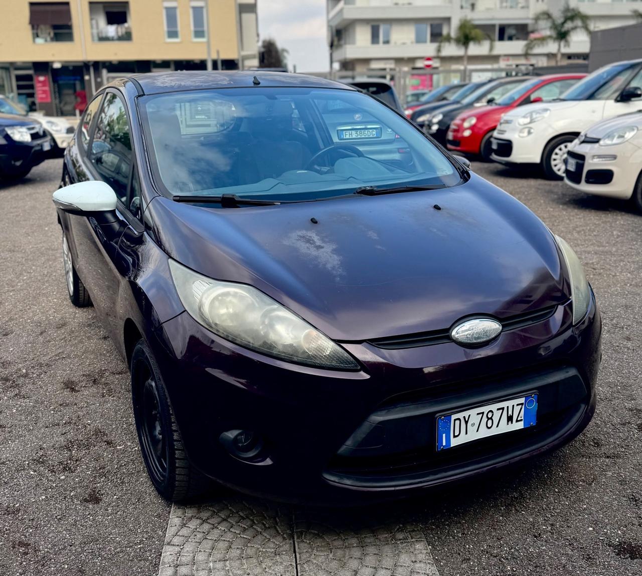 Ford Fiesta 1.4 3 porte Bz.- GPL Titanium