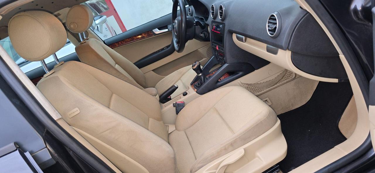 Audi A3 2.0 16V TDI Ambiente