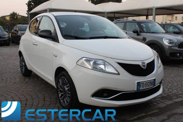 LANCIA Ypsilon 1.2 69CV 5 porte Gold NEOPATENTATI