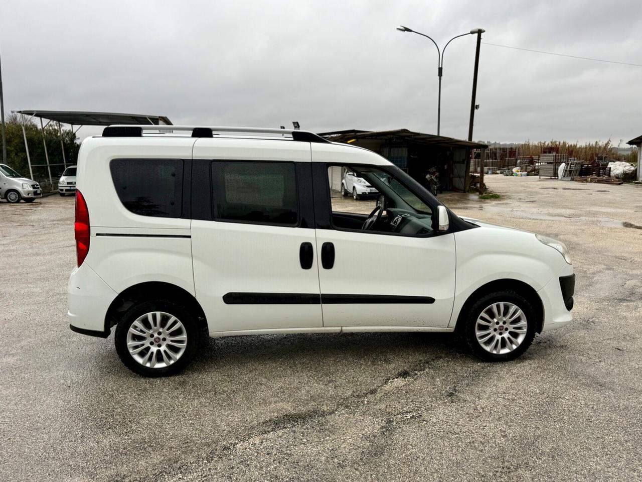 Fiat Doblo 7 posti 1.4 natural power 90mila KM