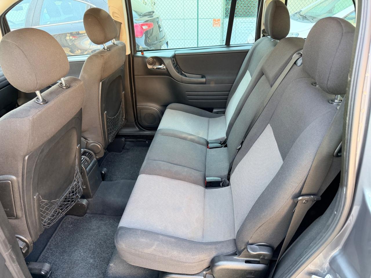 Opel Zafira 1.6benzina 101cv 7 POSTI