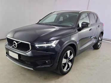 VOLVO XC40 T3 Momentum Pro