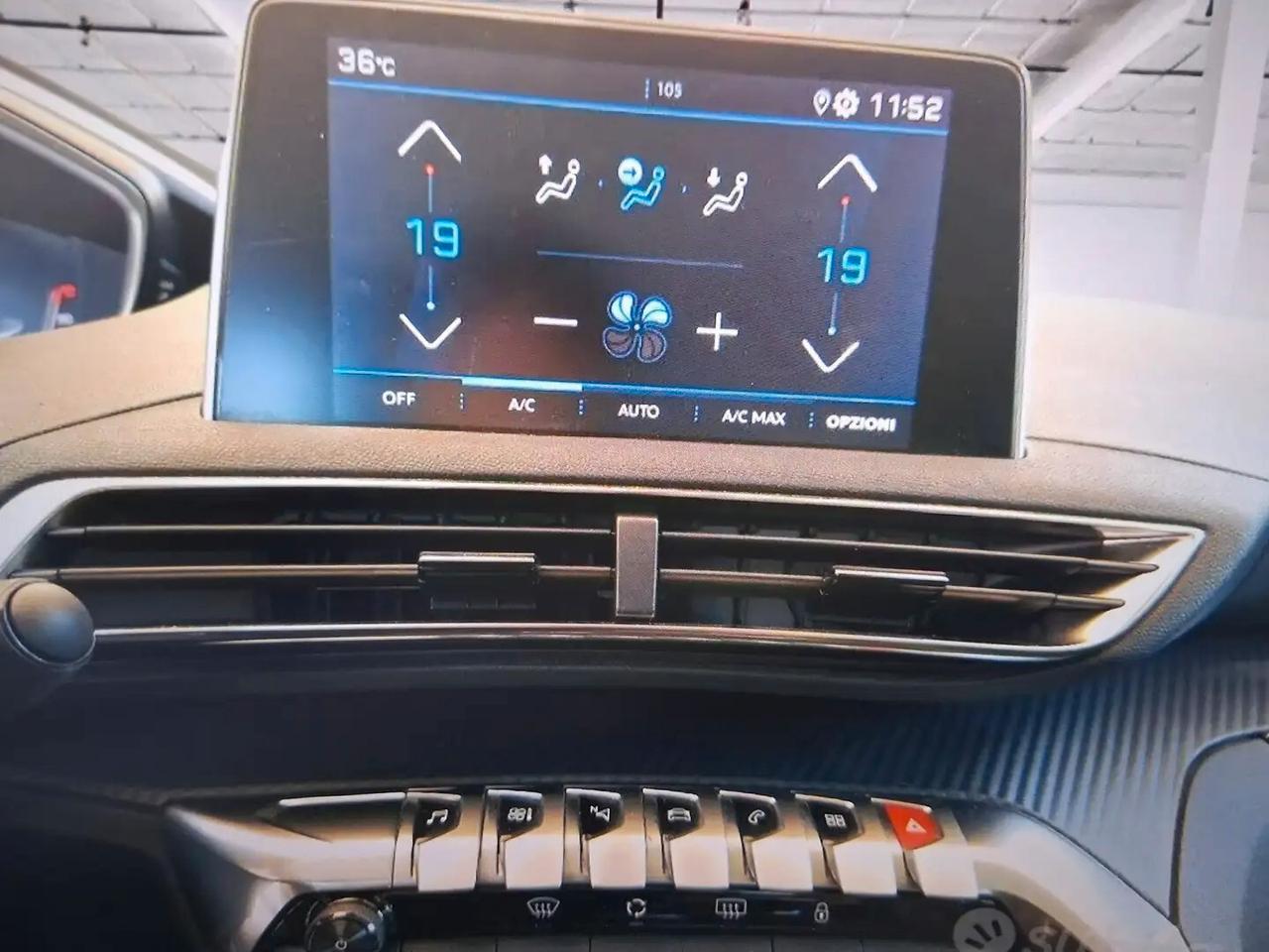 Peugeot 3008 BlueHDi 130 S&S EAT8 Active Pack