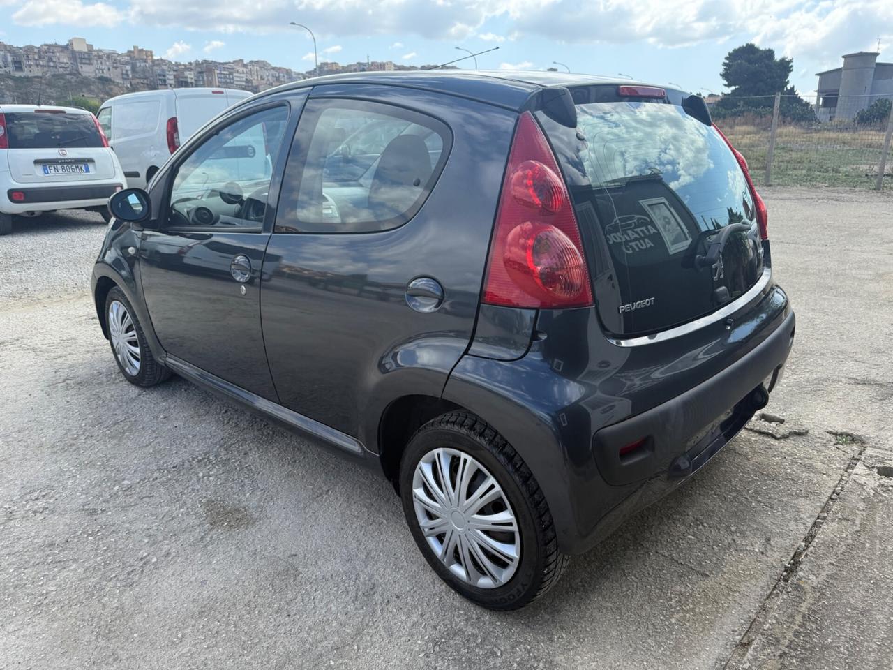 Peugeot 107 1.0 68CV 5p. Superga 2012
