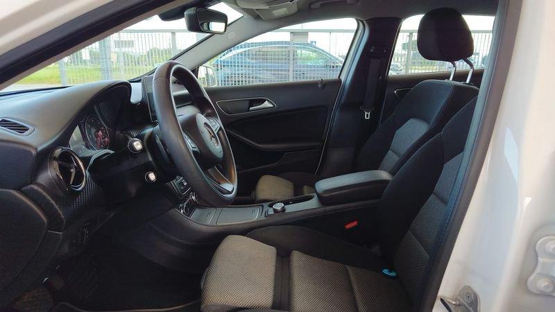 Mercedes-Benz GLA GLA 200 d Automatic Business