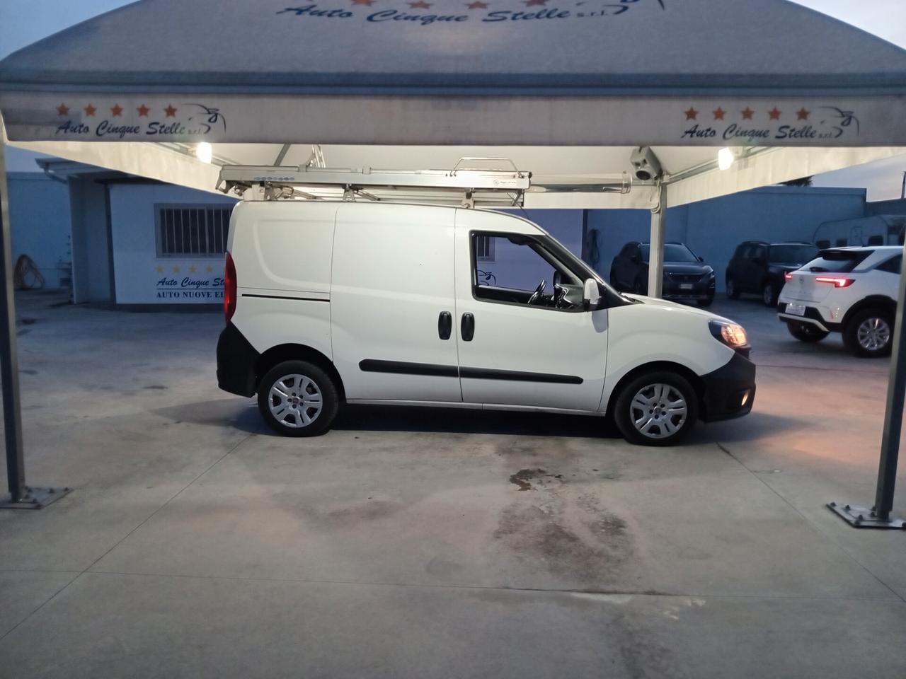 Doblò 1.6 MJT 105CV Lamierato SX 3 Posti CON ATTREZZATURA