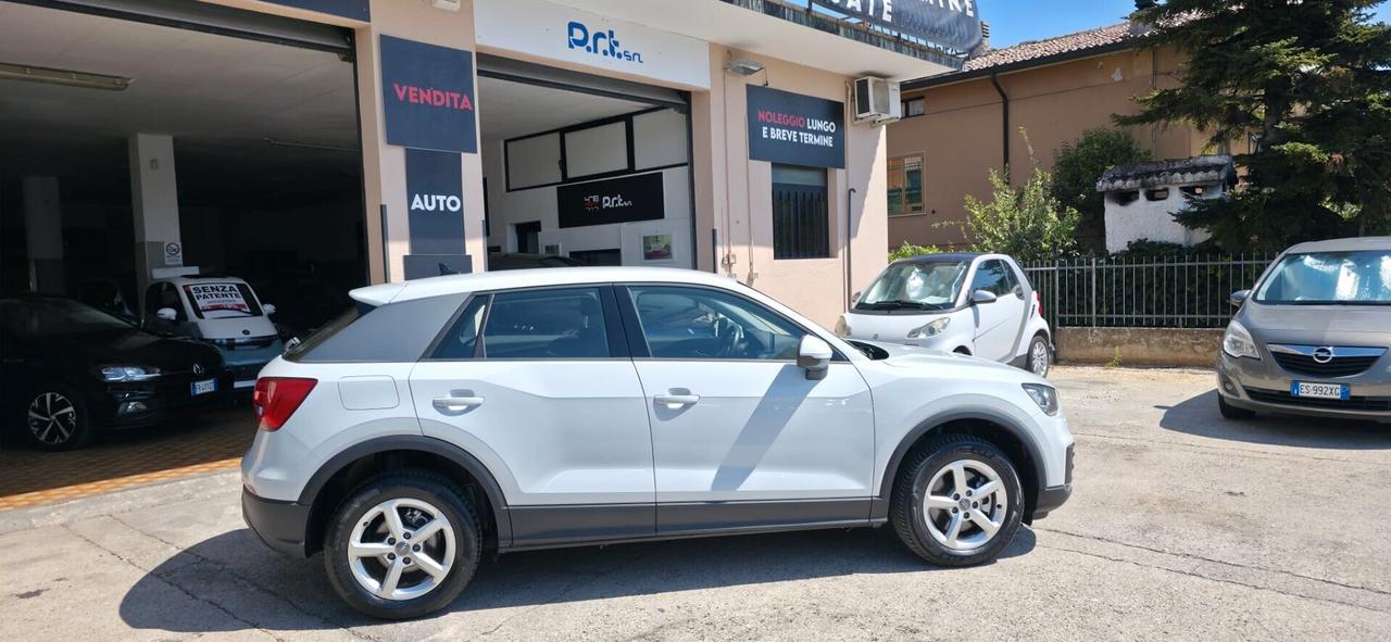 Audi Q2 30 TDI Business