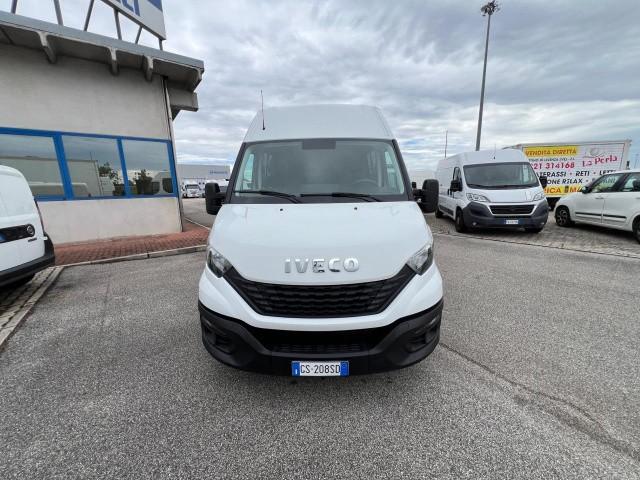 Iveco DAILY 35S16 V 7 posti