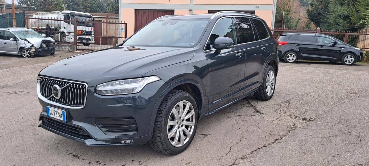 Volvo XC 90 XC90 B5 (d) AWD Geartronic 7 posti Momentum Pro