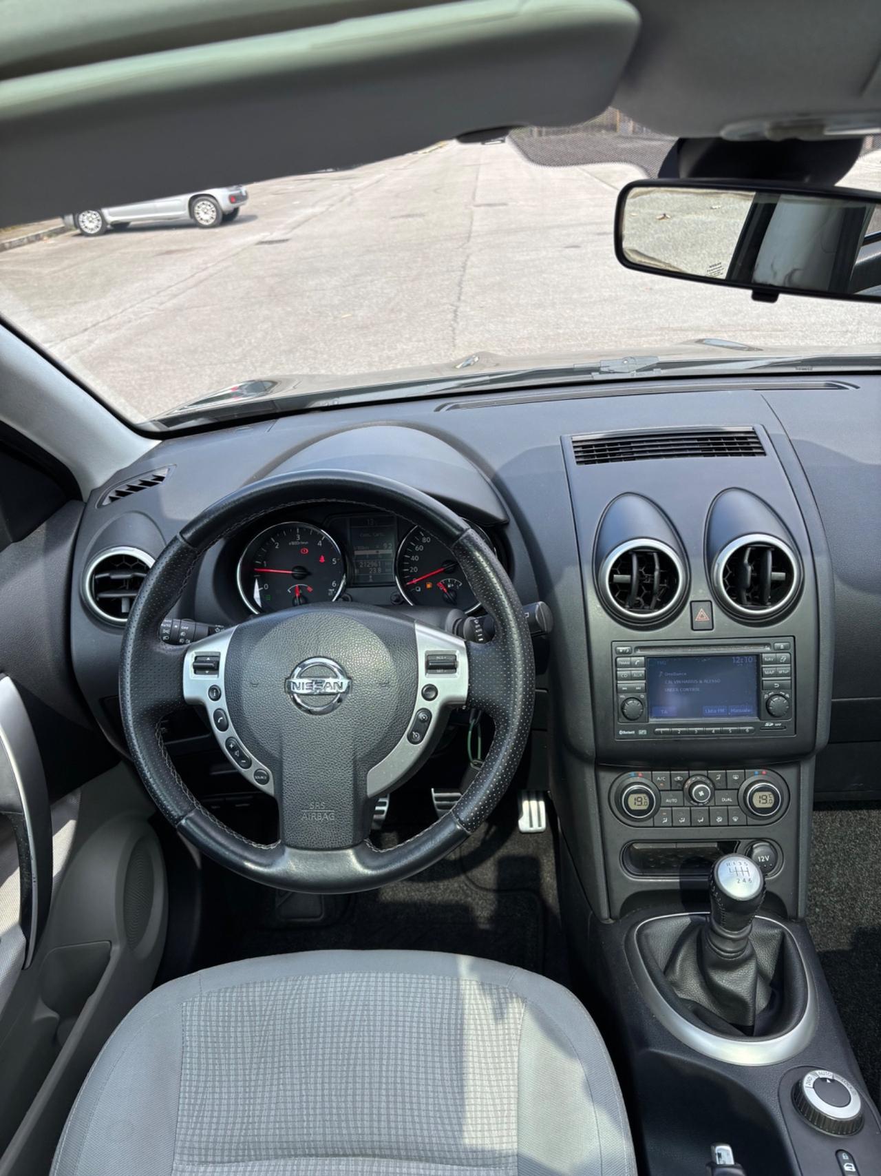 Nissan Qashqai 2.0 dCi DPF Tekna 4x4 GARANZIA