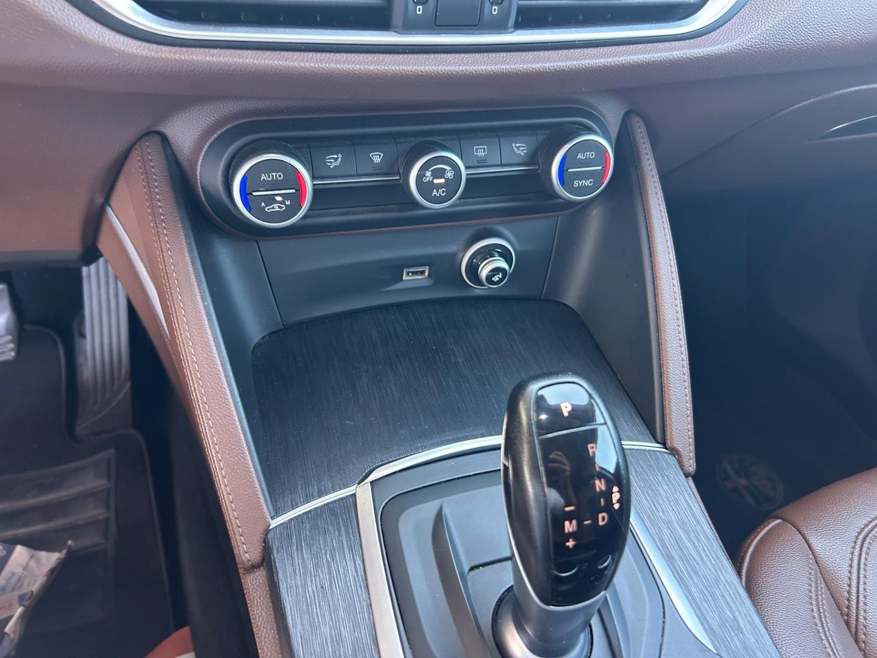 Alfa Romeo Stelvio 2.2 Turbodiesel 210 CV AT8 Q4 Super