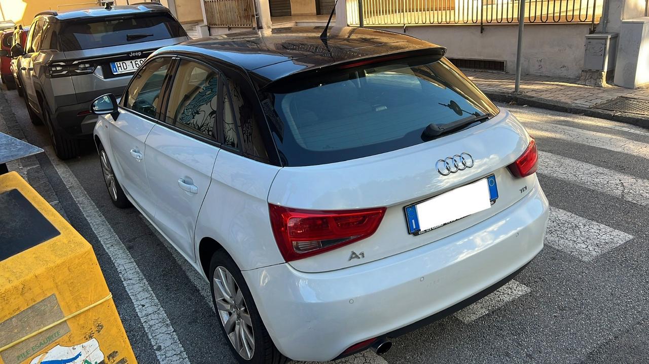 AUDI A1 Sportback 1.6 TDI AUTOMATICA S-line, 02/2014