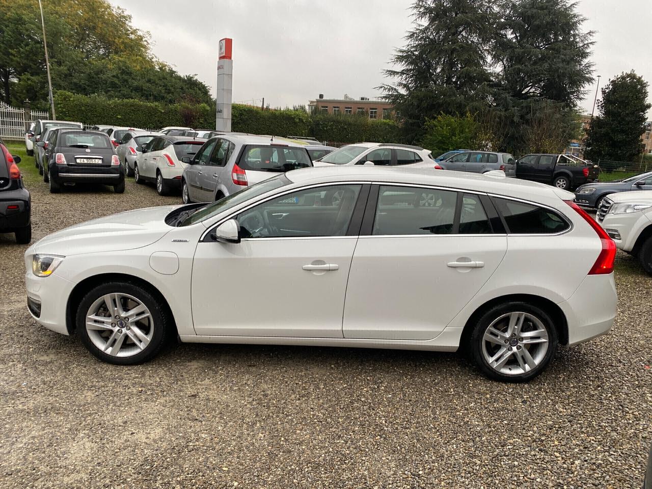 Volvo V60 D6 AWD Geartronic Plug-In -Gancio -Unico Proprietario