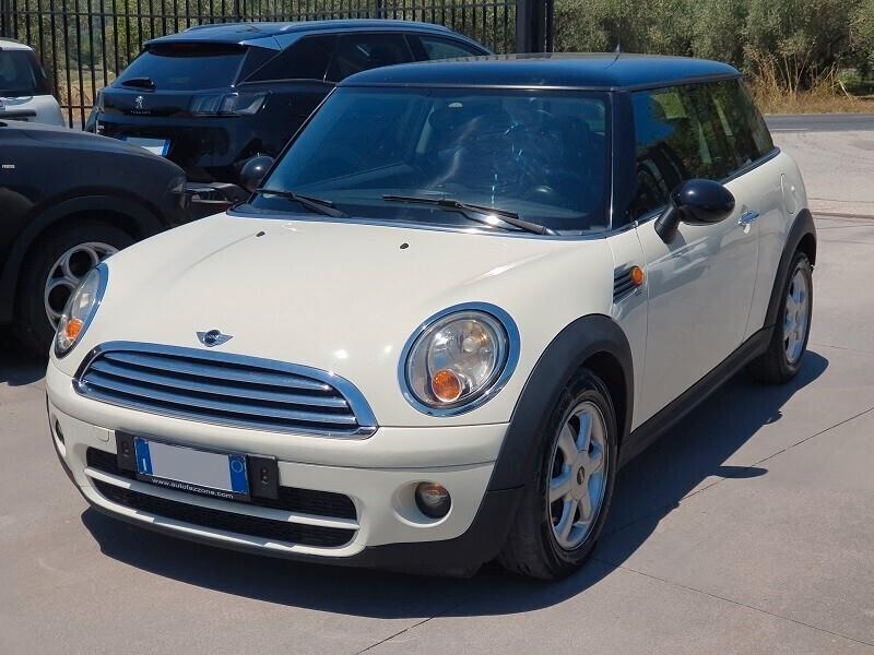 MINI Cooper D 1.6D 16V 110CV DPF PER NEOPATENTATI