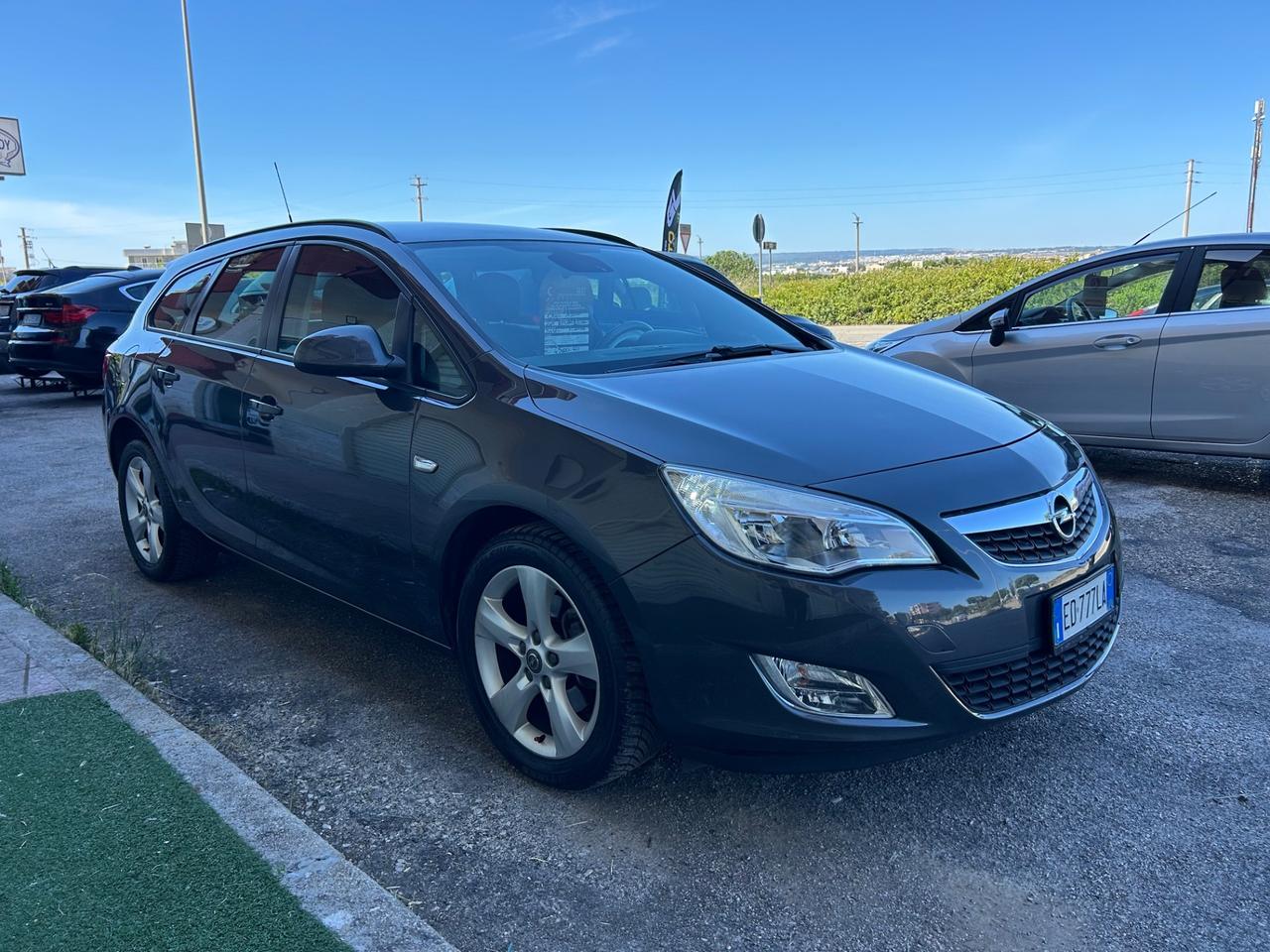 Opel Astra 1.7 CDTI 110CV Station Wagon Cosmo
