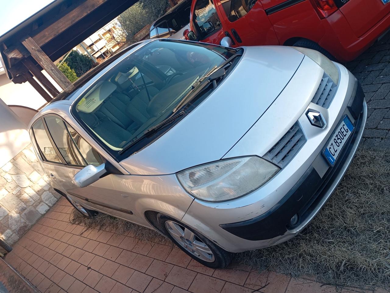 Renault Scenic 1.5 dci