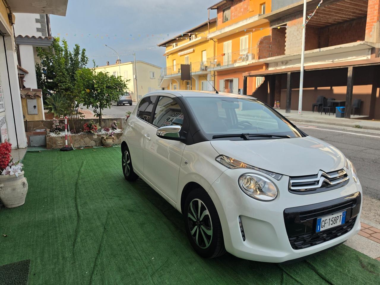 Citroen C1 VTi 72 S&S 3 porte Shine