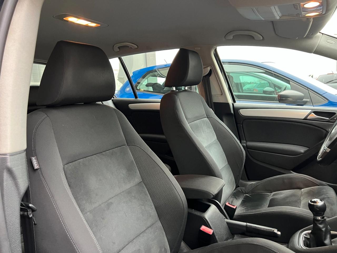 VW GOLF 1.6 TDI HIGHLINE/LED+PELLE/UNIPROP