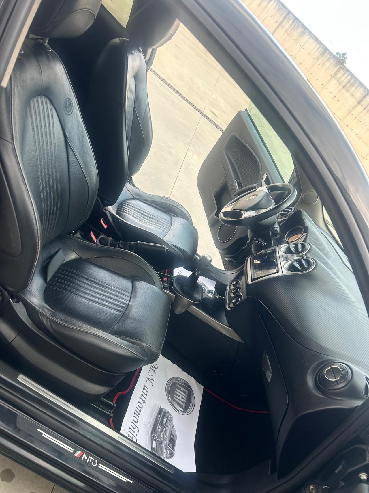 Alfa Romeo MiTo 1.3 JTDm 16V 90 CV Distinctive Sport Pack