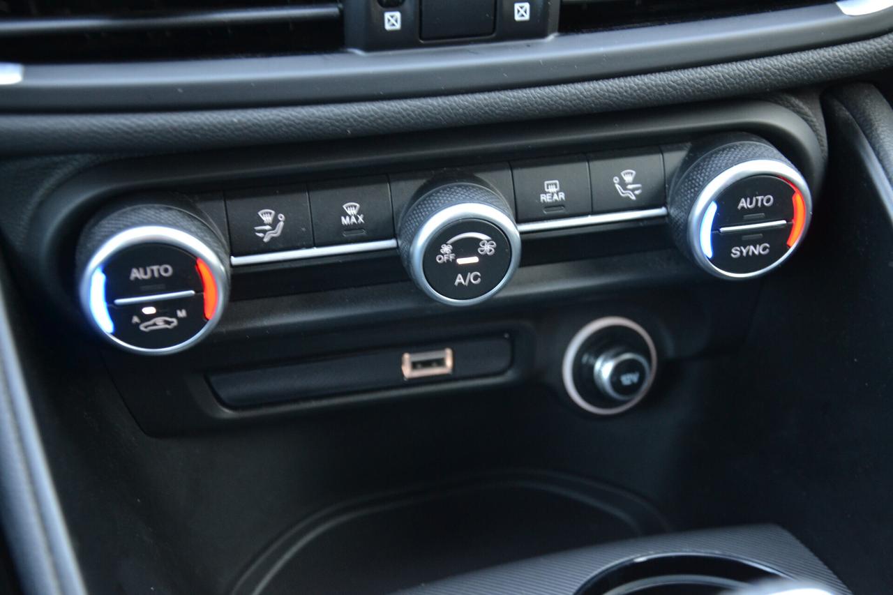 Alfa Romeo Giulia 2.0 TURBO 200CV AT8 **PREZZO VERO*UNIPRO'*ITALIANA